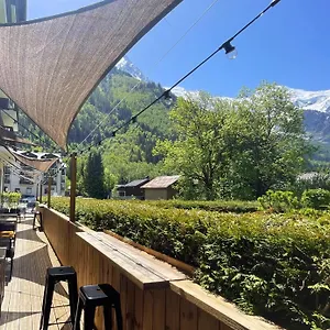 Plan B - Living 3*, Chamonix Mont Blanc Francia