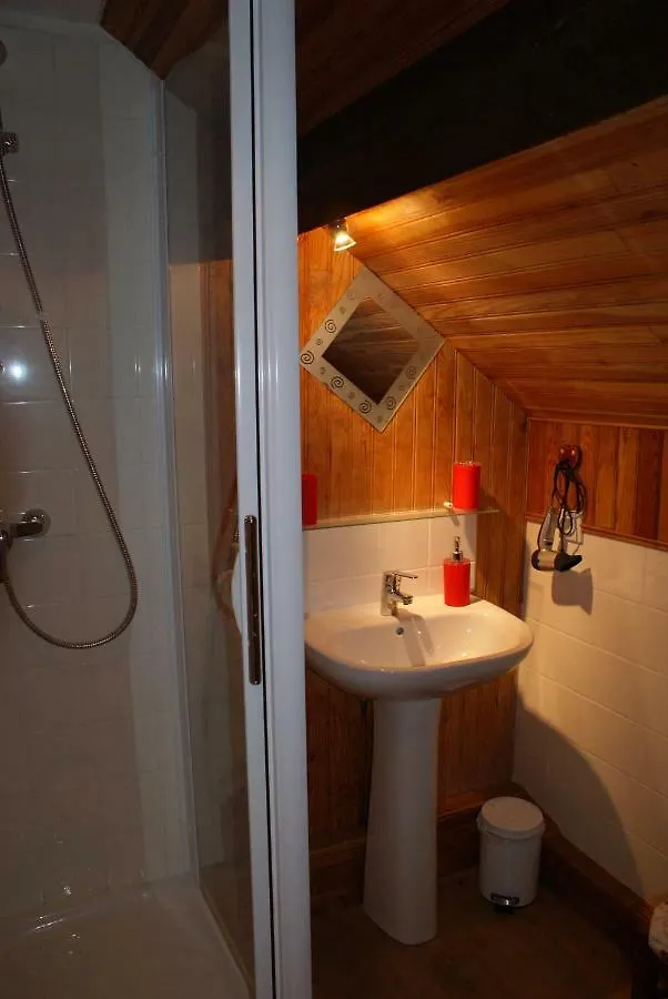 Maison Lacoste Campan Bed & Breakfast