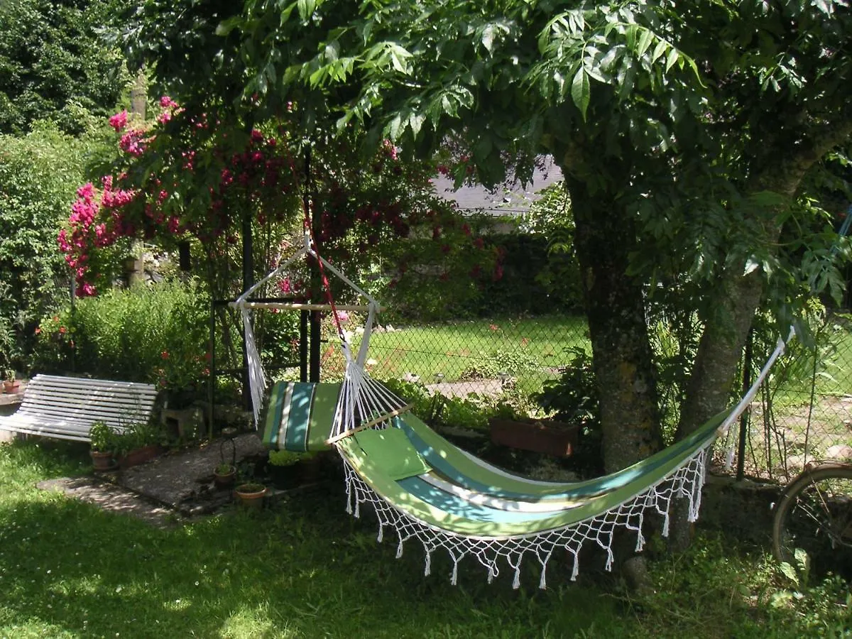Maison Lacoste Campan 0*,